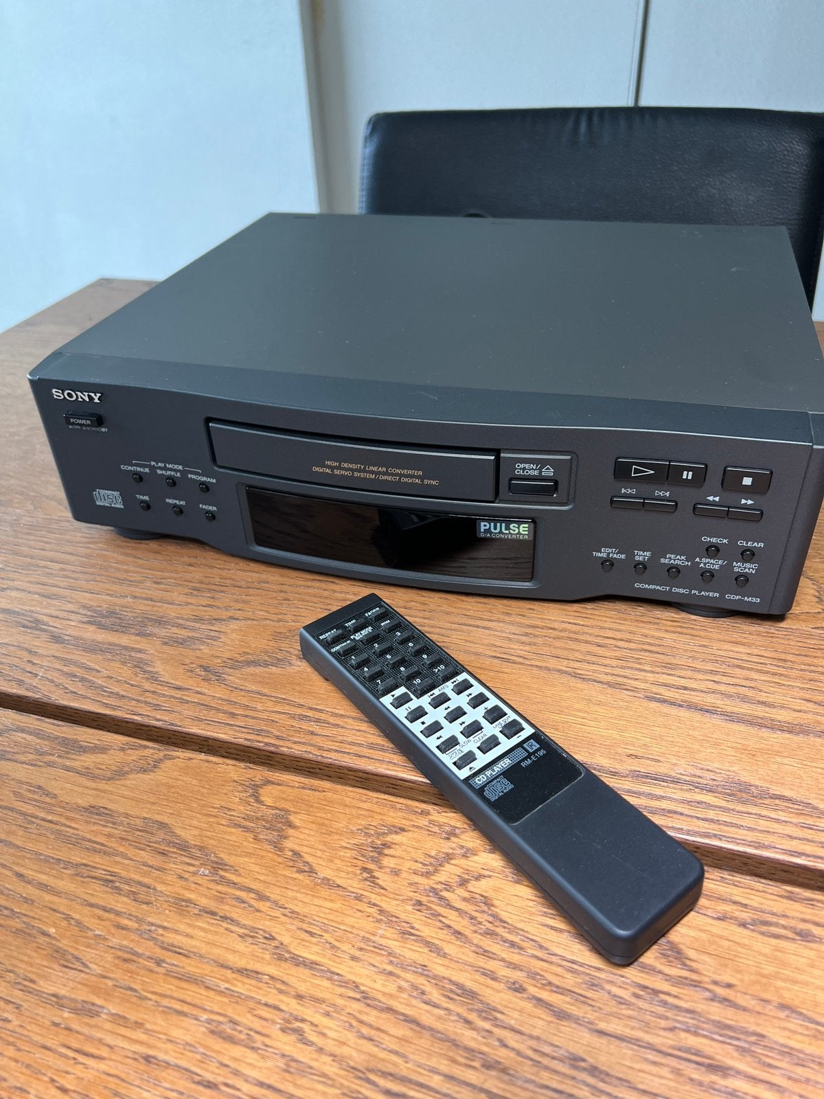 Sony CDP-M33 cd speler met afstandsbediening, Ophalen of Verzenden, Gebruikt, Sony