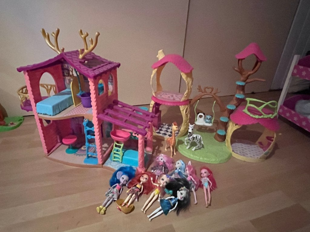 enchantimals dierenboomhut en hertenhuis, Kinderen en Baby's, Ophalen, Gebruikt, Poppenhuis