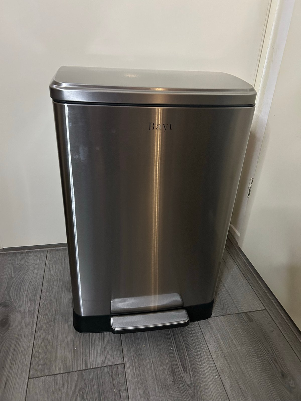 Bayt zilveren prullenbak nieuw - 60L met pedaal, Huis en Inrichting, Woonaccessoires | Prullenbakken, Ophalen, Met pedaal, Nieuw