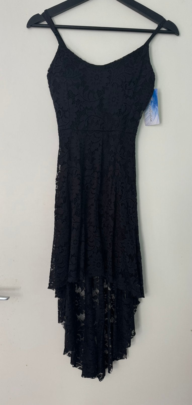 Nieuwe jurk en jumpsuit met bh’s, Ophalen of Verzenden, Nieuw, Rood