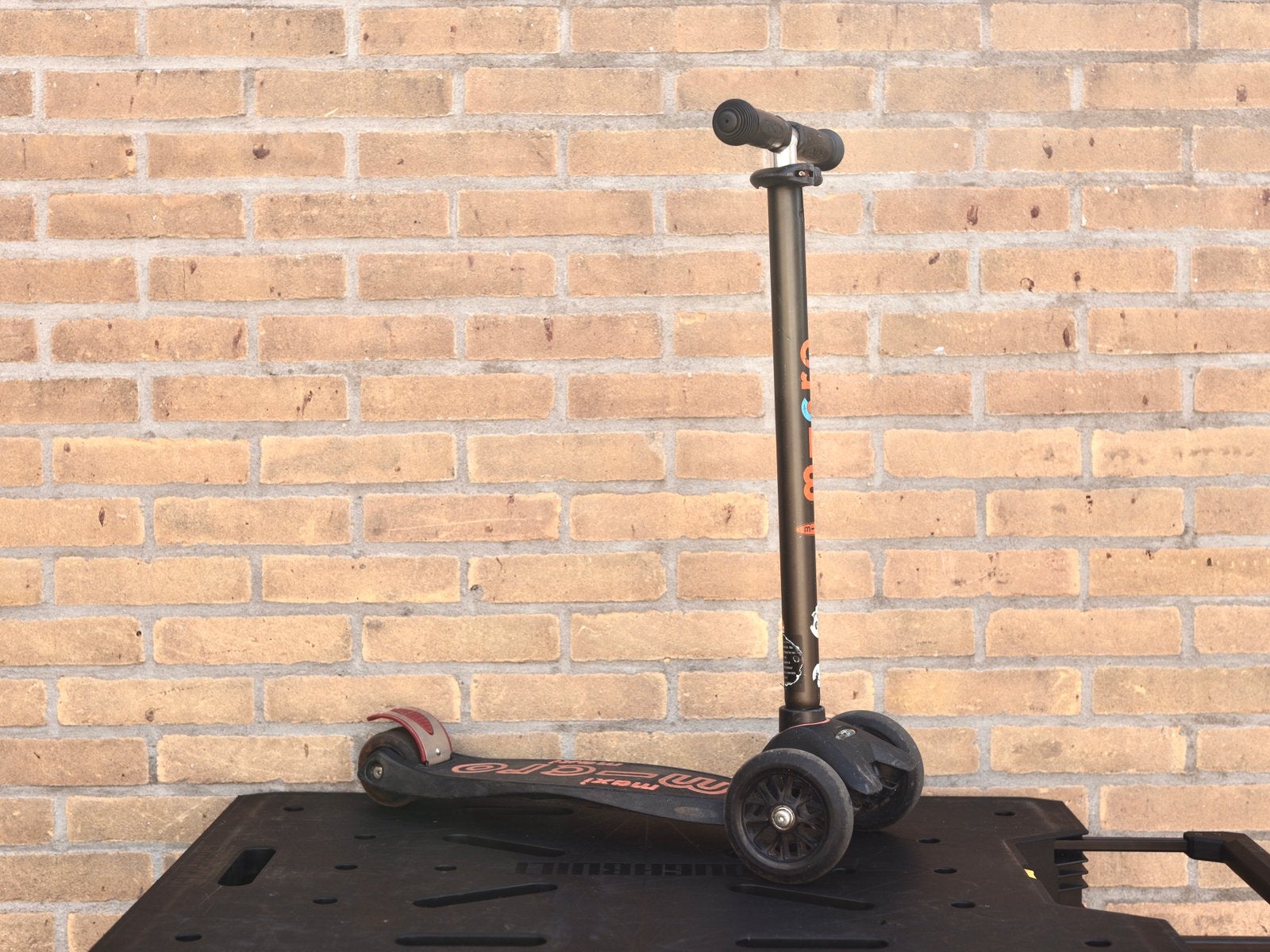 Maxi Micro step, zwart oranje, goed gebruikt, Fietsen en Brommers, Ophalen of Verzenden, Zo goed als nieuw, Gewone step