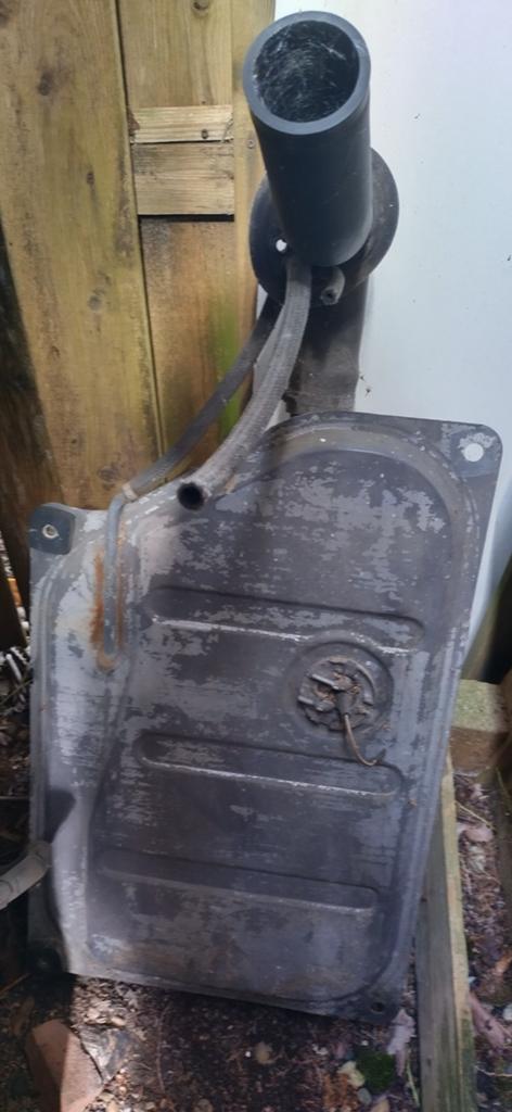 Gebruikte brandstoftank voor VOLVO 340, Ophalen, Gebruikt, Universele onderdelen