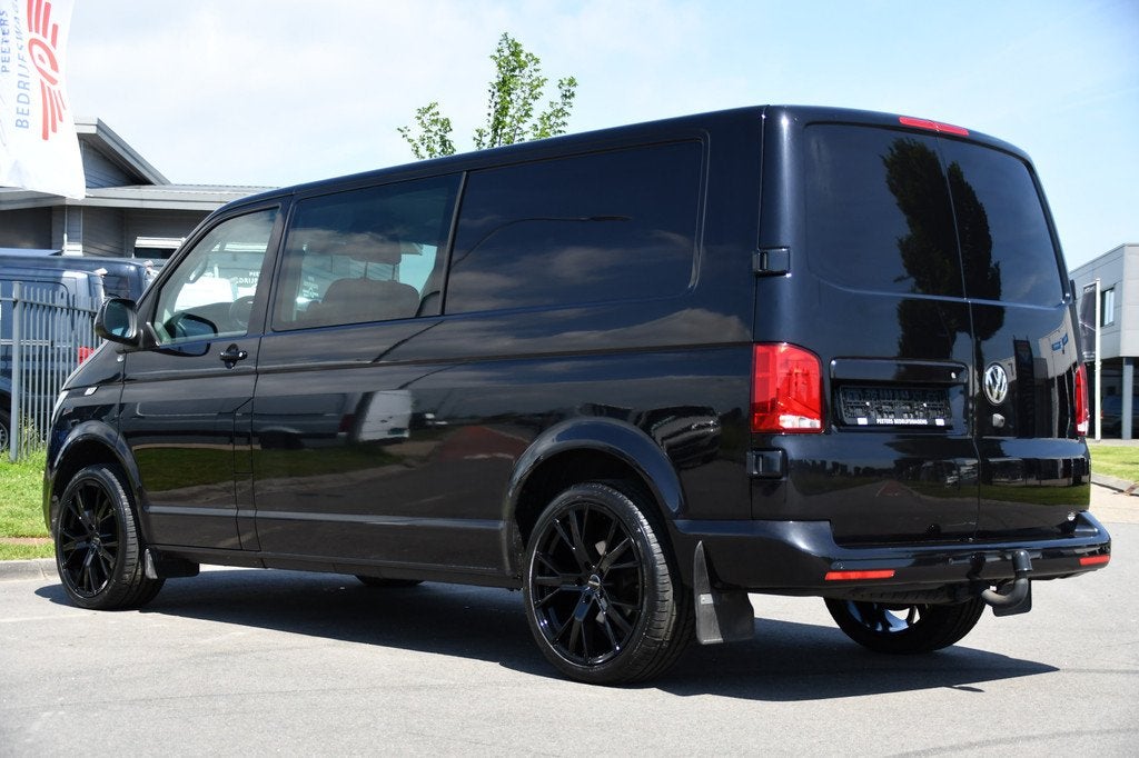 Volkswagen Transporter 2.0 TDI L2H1 DC 4Motion Black Edition, Automaat, Stof, Gebruikt, 4 cilinders