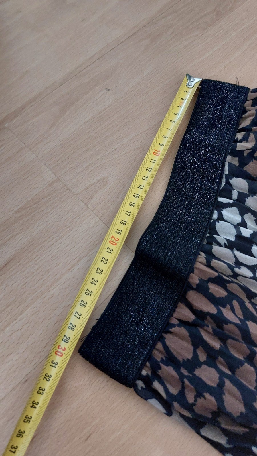 Te koop lange rok, Ophalen of Verzenden, Zo goed als nieuw, Onder de knie