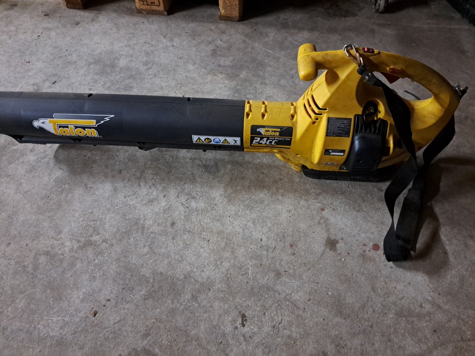 Talon bladblazer 24CC - Werkt goed, Tuin en Terras, Ophalen, Benzine, Gebruikt, Handgedragen