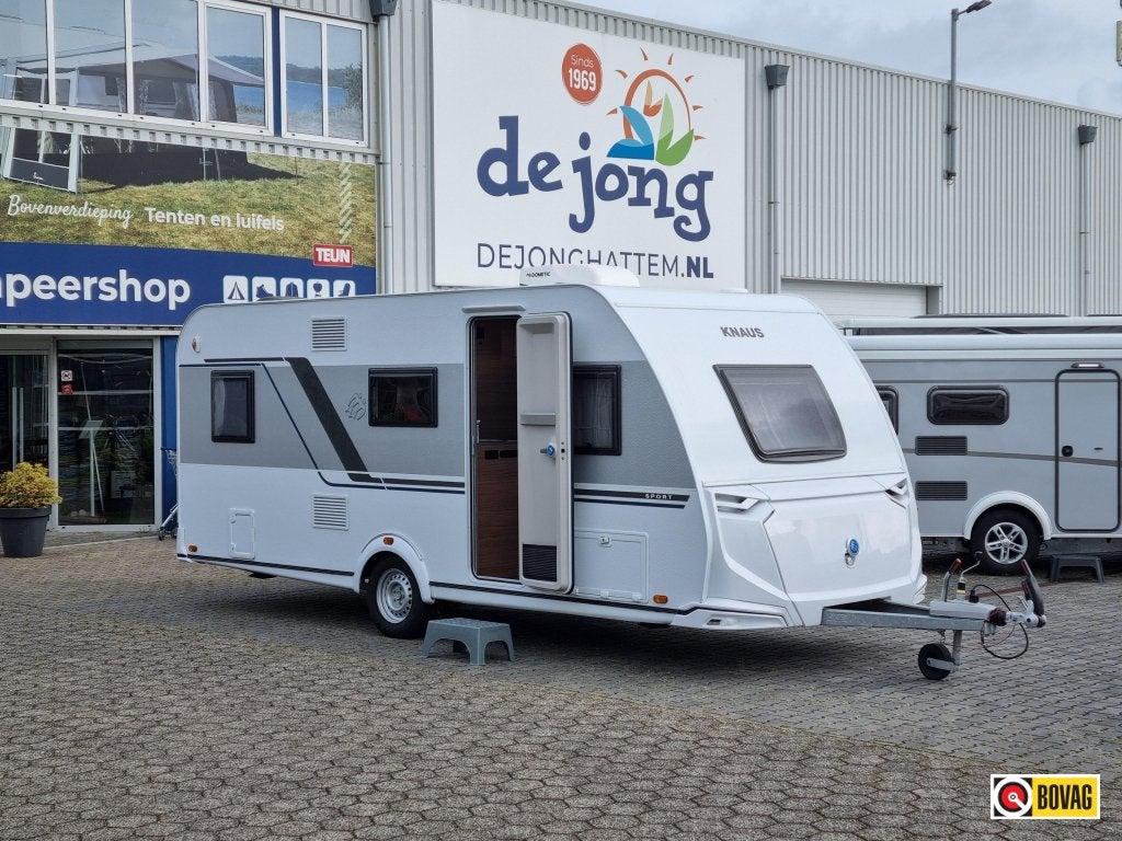 Knaus Sport 500 KD - Stapelbed - Airco, Caravans en Kamperen, Schokbreker, Bedrijf, Treinzit, 5 tot 6 meter
