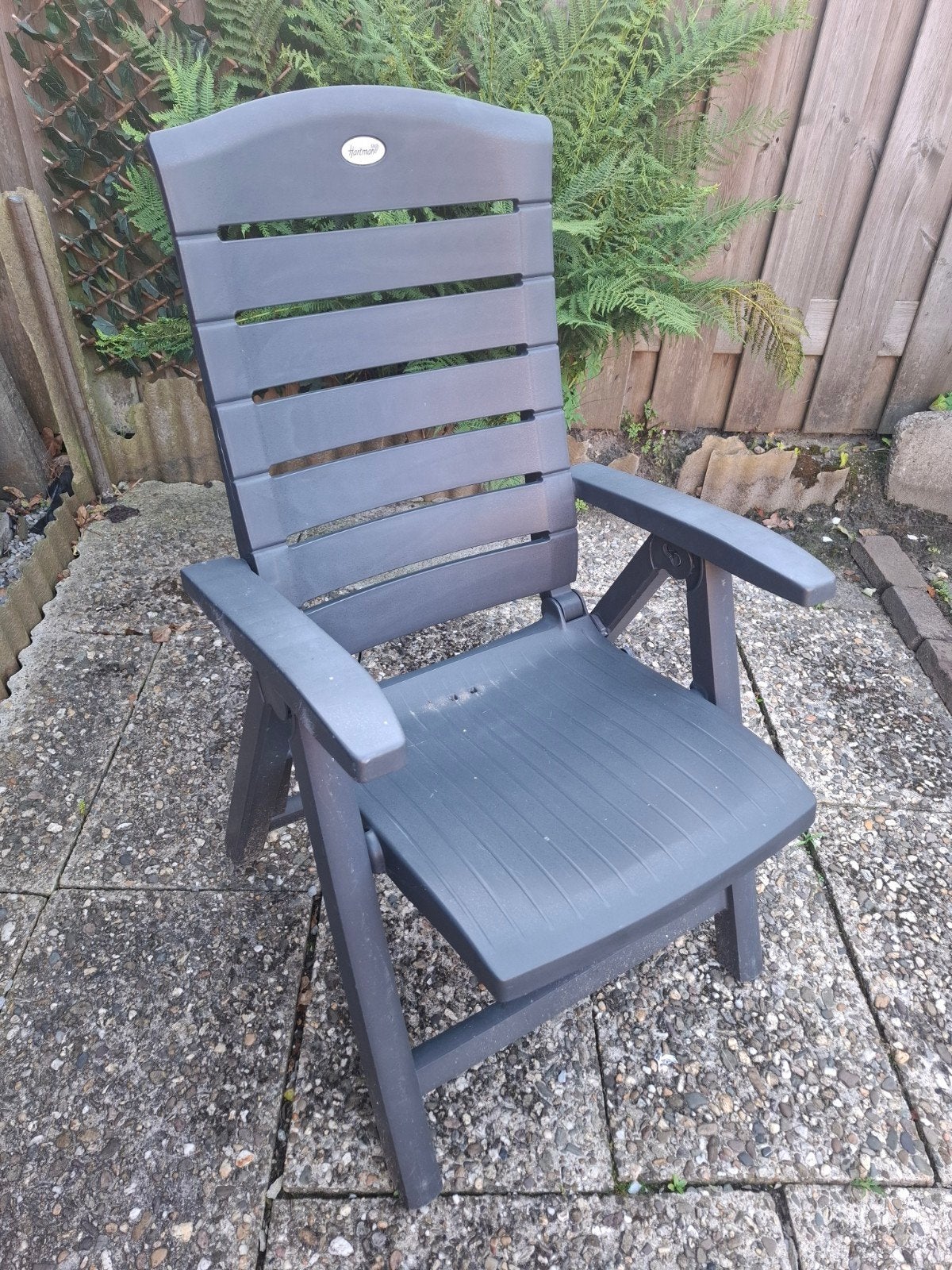 1 tuinstoel - Gratis af te halen, Tuin en Terras, Tuinstoelen, Ophalen, Gebruikt, Kunststof