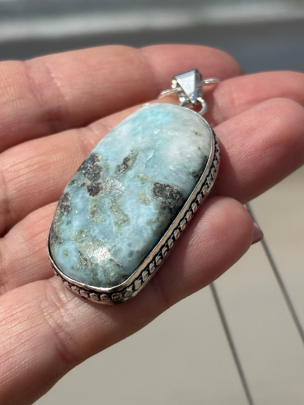 Prachtige Larimar Ketting Handgemaakt Zeldzame Edelsteen, Nieuw, Ophalen of Verzenden, Schimmelstraat 5, Saar Bazaar