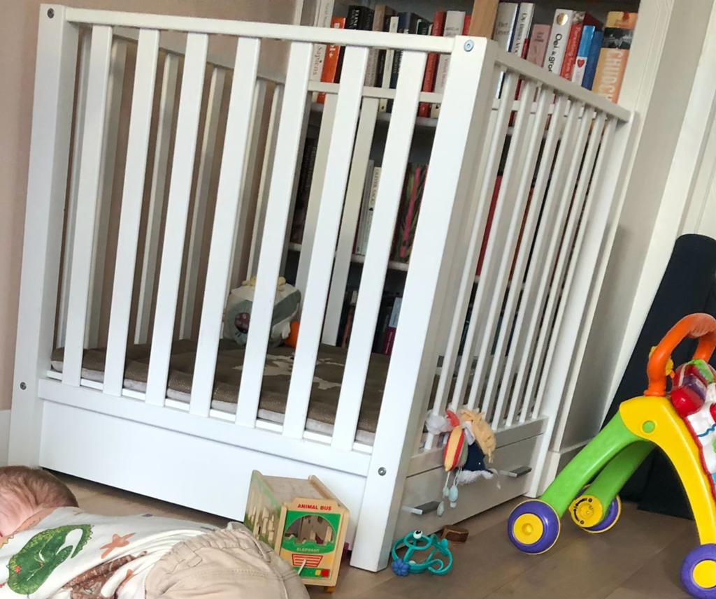 Box, Kinderen en Baby's, Boxen, Ophalen, Zo goed als nieuw, Rechthoekig, In hoogte verstelbaar