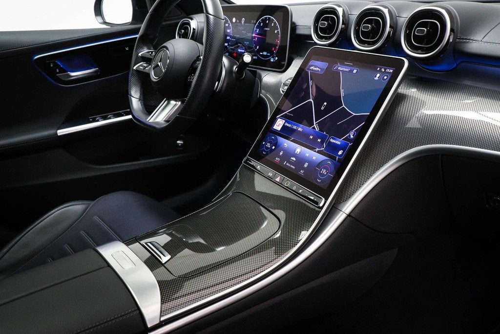 Mercedes-Benz C-klasse 200 Launch Edition AMG Line | PANORAM, Auto's, Mercedes-Benz, Automaat, Achterwielaandrijving, 4 cilinders