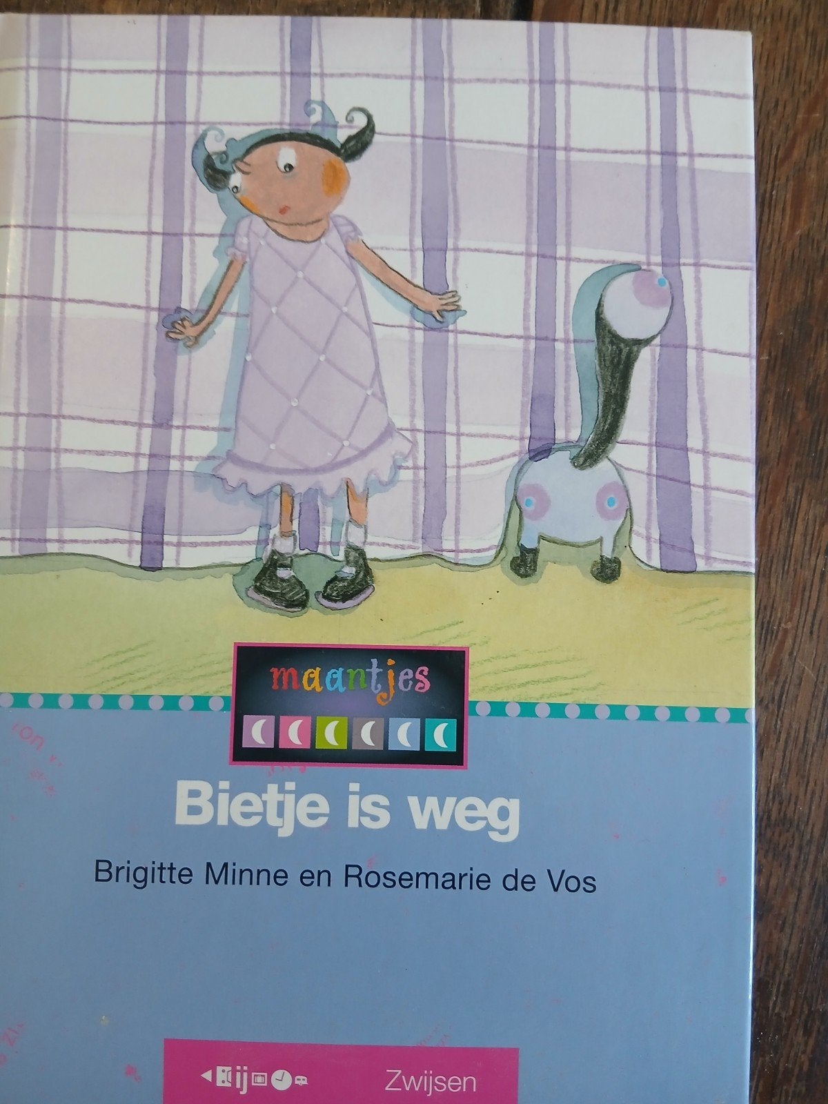 Bietje is weg - Brigitte Minne en Rosemarie de Vos, Boeken, Ophalen of Verzenden, Zo goed als nieuw, Brigitte Minne en Rosemarie de Vos