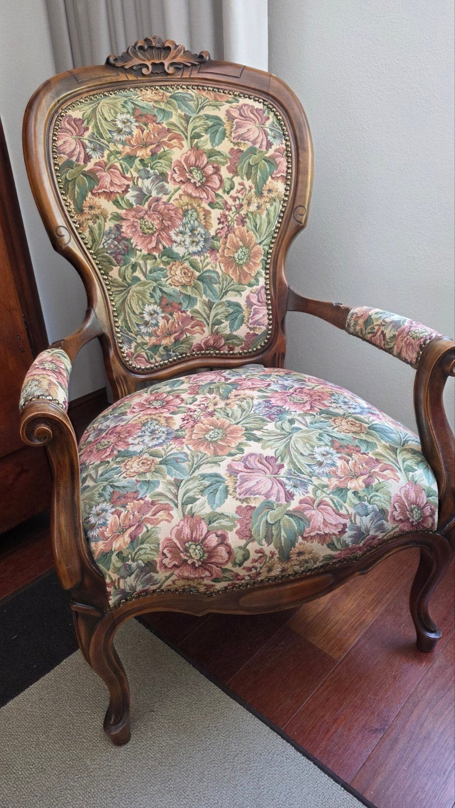Antieke fauteuil met bloemenpatroon, Antiek en Kunst, Ophalen