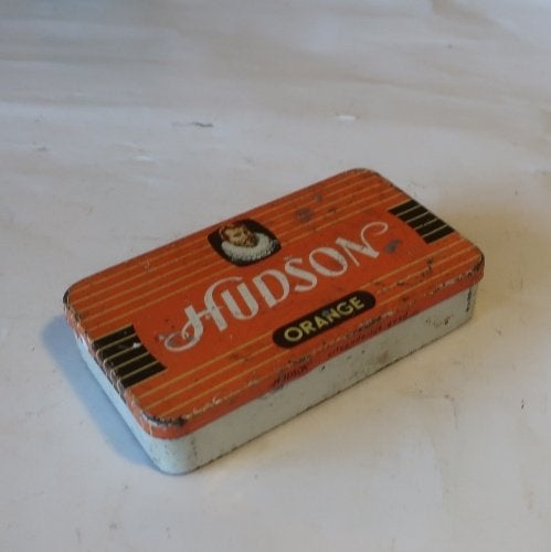 Blikje Hudson Orange sigaren blikje origineel 11 x 6,5 x 2,2, Verzamelen, Rookartikelen, Aanstekers en Luciferdoosjes, Ophalen of Verzenden