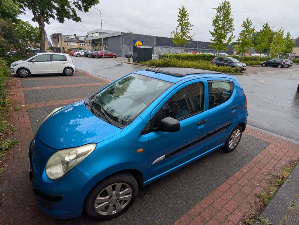 Suzuki Alto 1.0 2011 Blauw, Auto's, Voorwielaandrijving, 200 kg, Origineel Nederlands, Overige kleuren