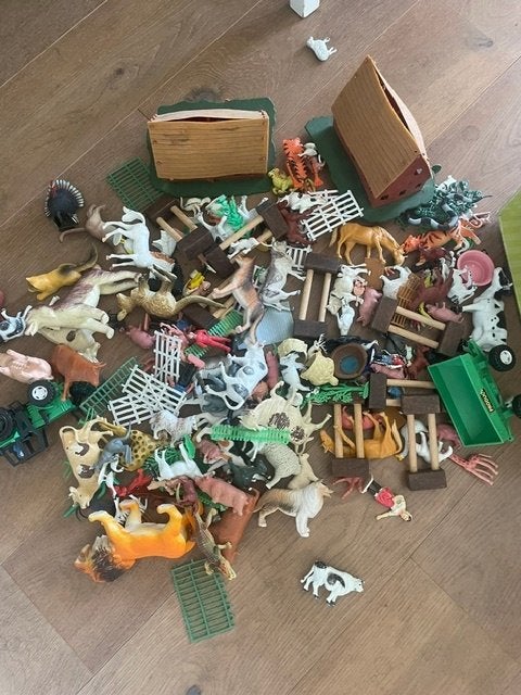 plastic speelgoed diertjes, Ophalen, Gebruikt