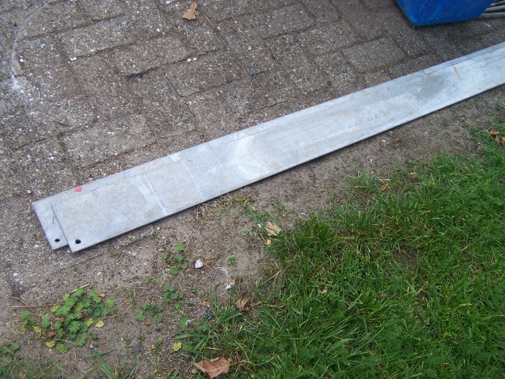 strip , ijzerstrip , gegalvaniseerde strip, Doe-het-zelf en Verbouw, Ophalen, Zo goed als nieuw, IJzer