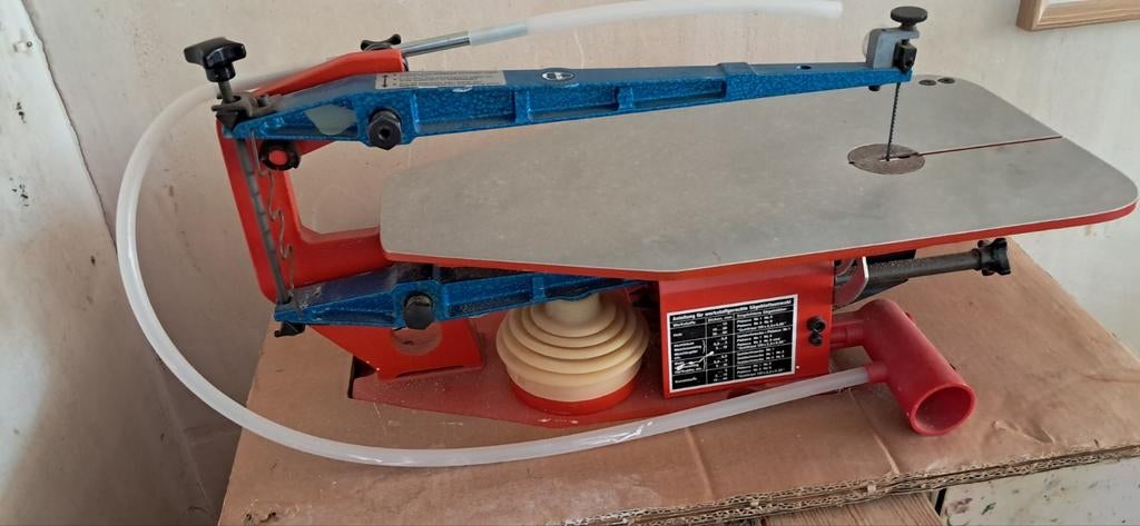 Figuurzaagmagichine Hegner multicut1 met toerental, Ophalen, Gebruikt, Hegner, 600 tot 1200 watt