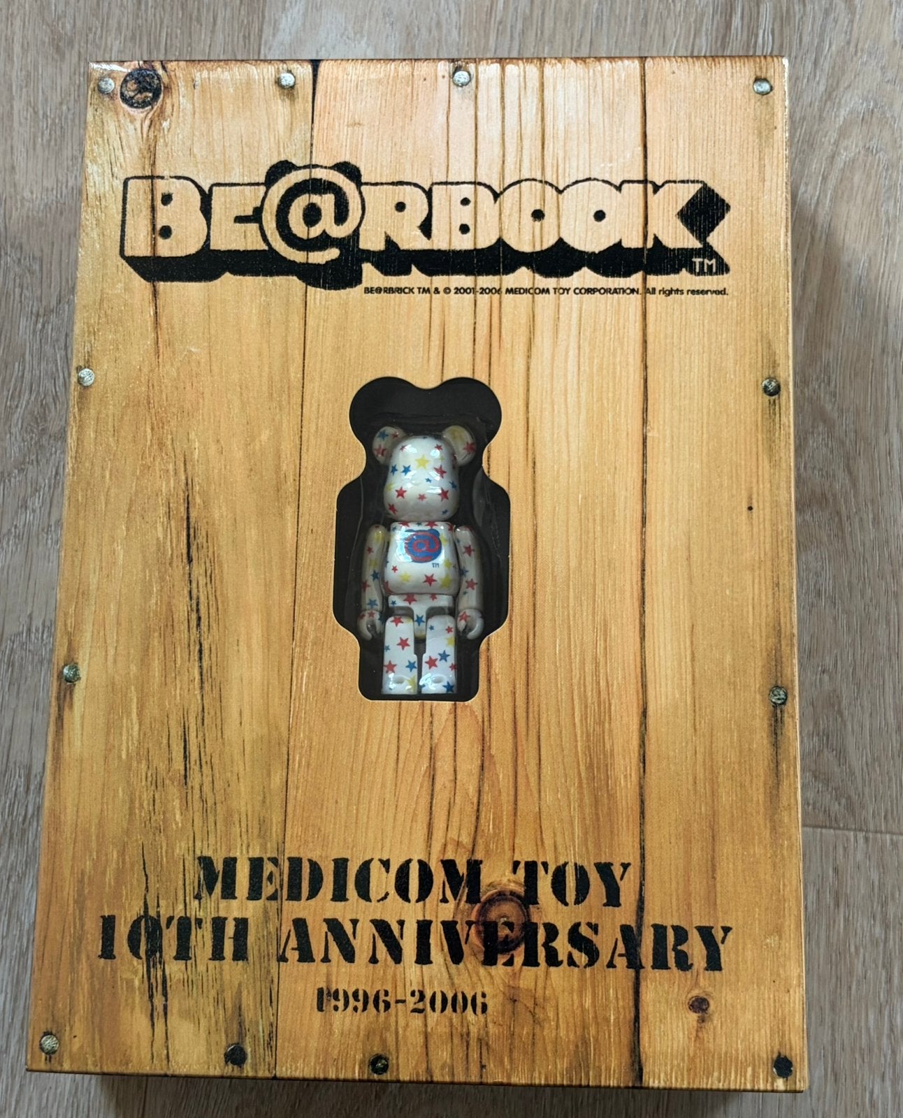 Medicim Toy Be@arbook 10 th Anniversary Be@rbrick Bearbricj, Ophalen of Verzenden, Zo goed als nieuw