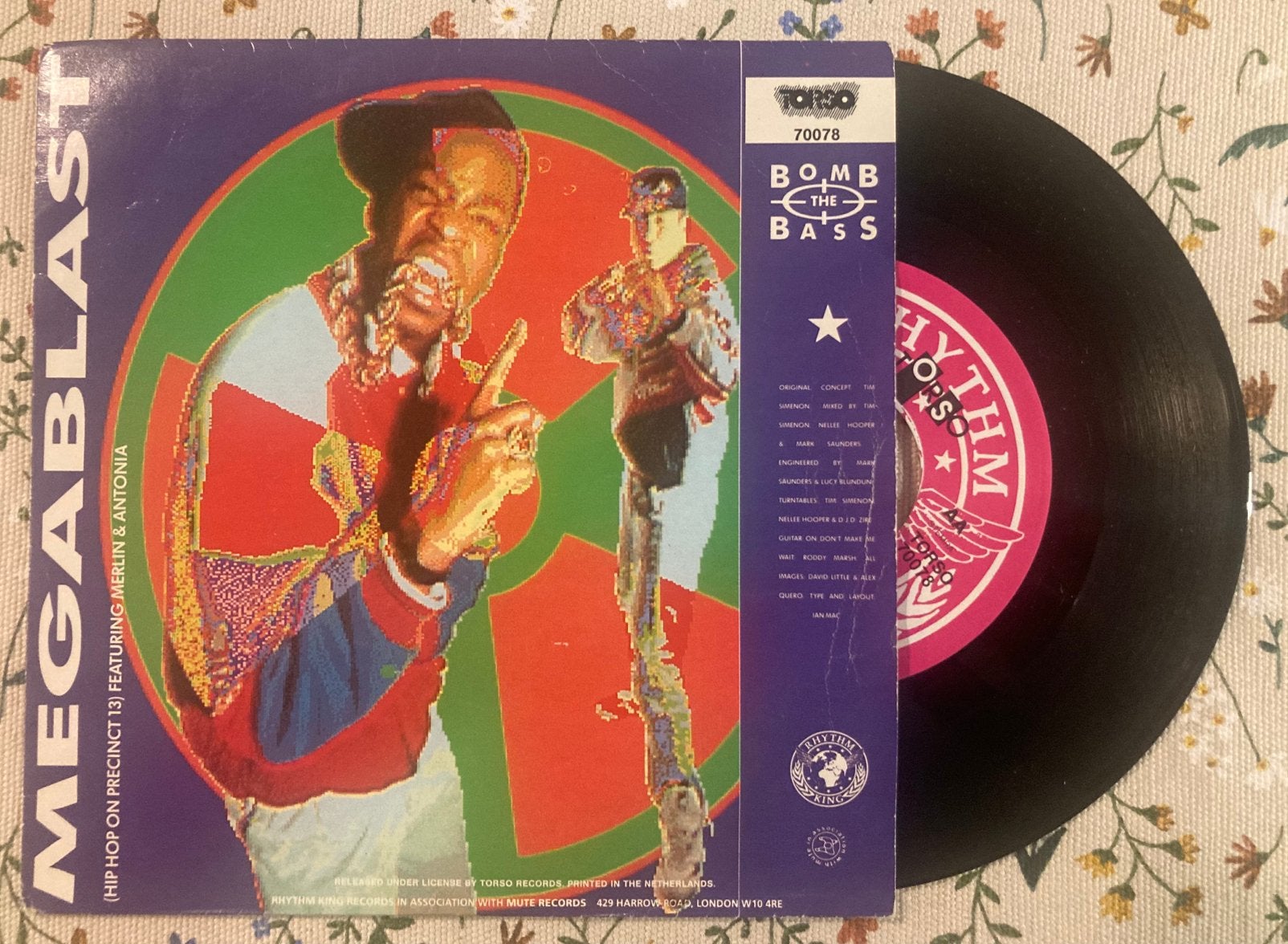 Vinyl single Bomb the Bass - Megablast, Gebruikt, 7 inch, Ophalen of Verzenden, Dance en House