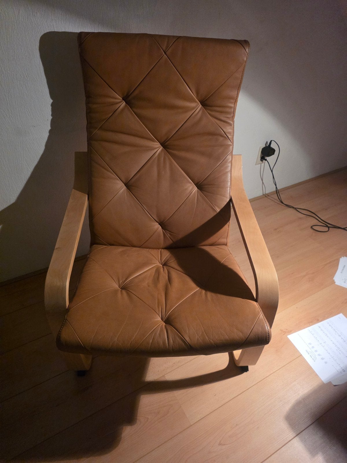 IKEA Poang fauteuil met leren zitting, zo goed als nieuw, Ophalen, Minder dan 75 cm, Hout, Zo goed als nieuw