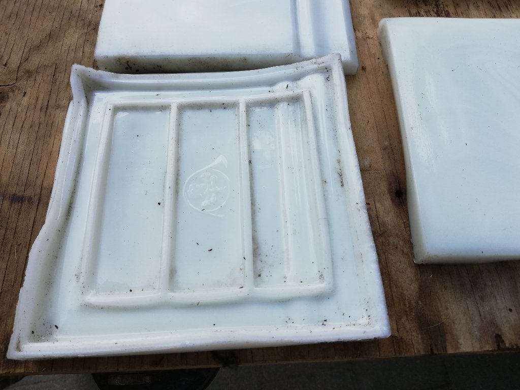 40 antieke witte GLAZEN muurplinten (wv 3 met hoekafronding), Ophalen, Overige materialen, Nieuw, 250 cm of meer