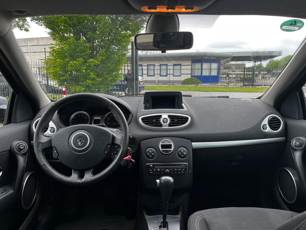 Renault Clio Estate 1.6-16V Dynamique (Automaat, Panoramadak, 535 kg, Gebruikt, 4 cilinders, Origineel Nederlands