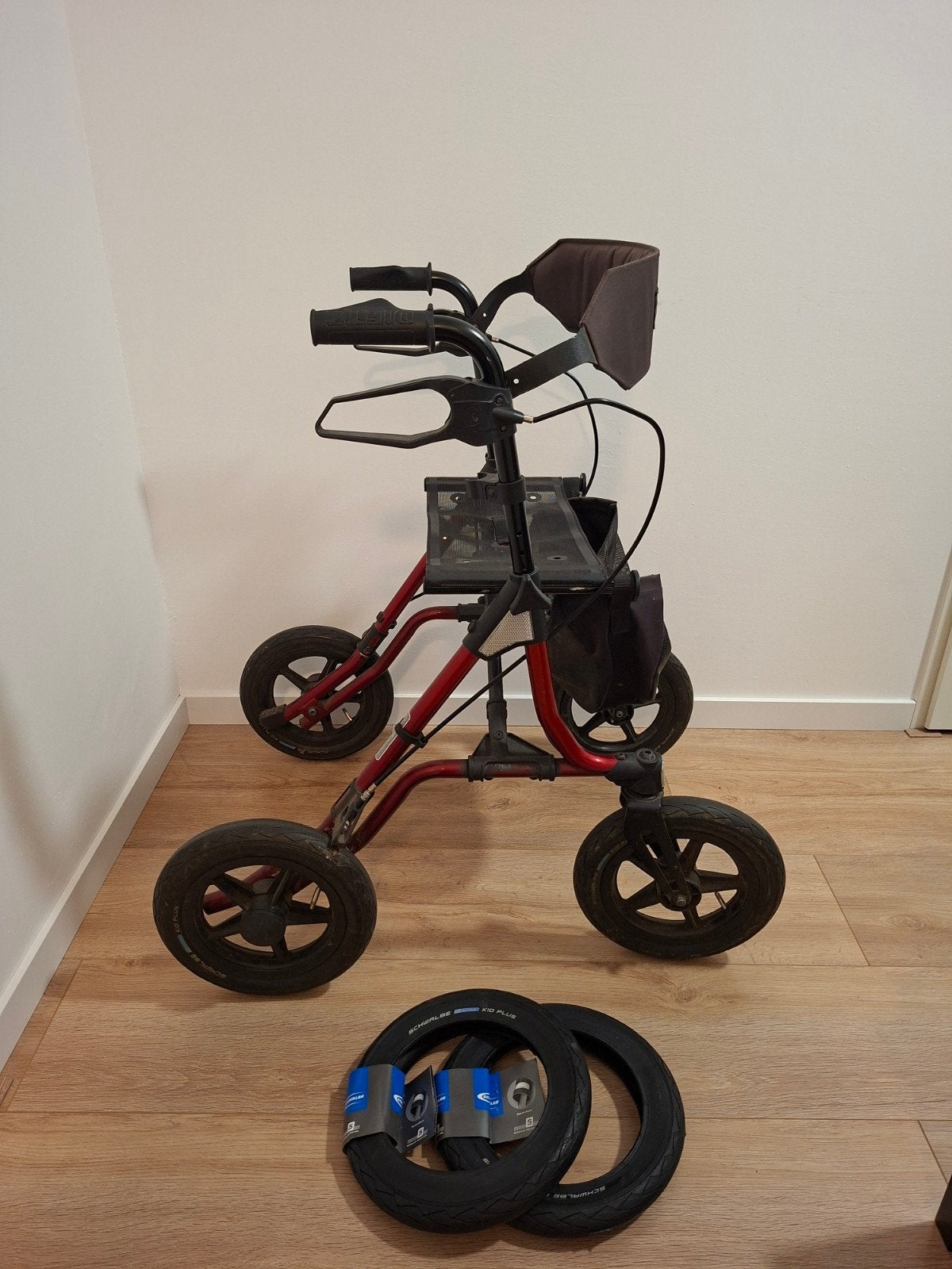 Te koop: Dietz Taima XC Outdoor Rollator (Nieuwstaat), Diversen, Ophalen of Verzenden, Lichtgewicht, Nieuw