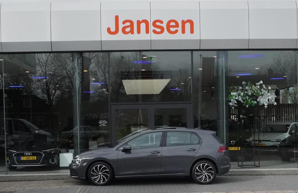 Volkswagen Golf 1.5 TSI Life Business | PANORAMADAK | CARPLA, Auto's, 12 maanden, Stof, Euro 6, 4 cilinders