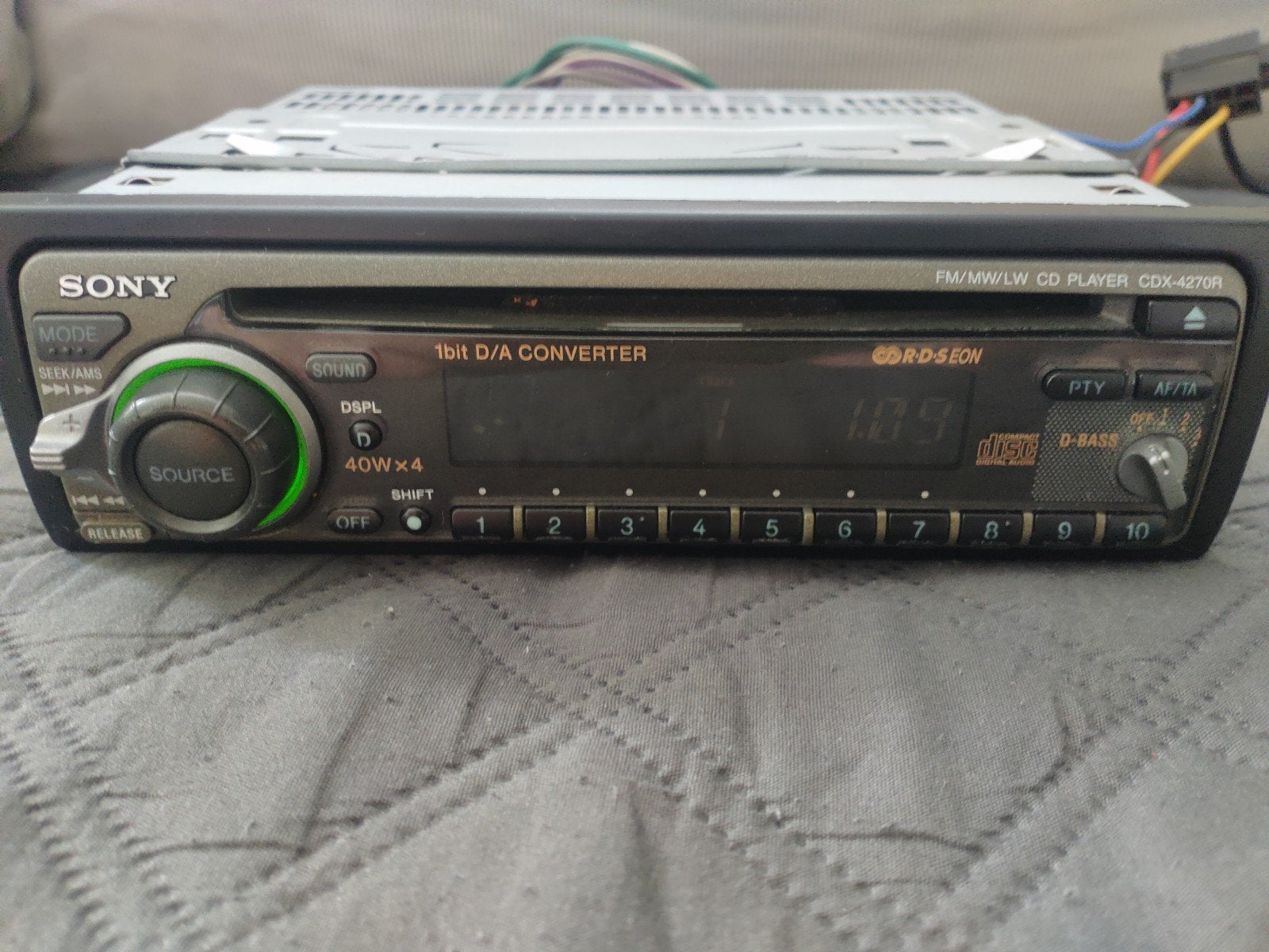 Sony CDX-4270R Autoradio met CD-speler, Ophalen of Verzenden, Gebruikt