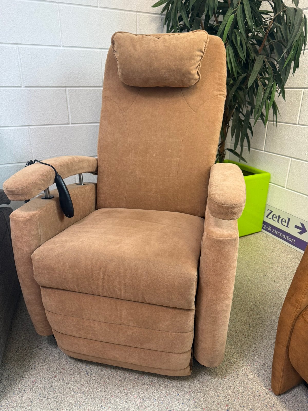 Sta op stoel relax fauteuil Fitform draaiplateau staopstoel, Ophalen of Verzenden, Zo goed als nieuw, Leer, Gratis bezorging  regio Utrecht