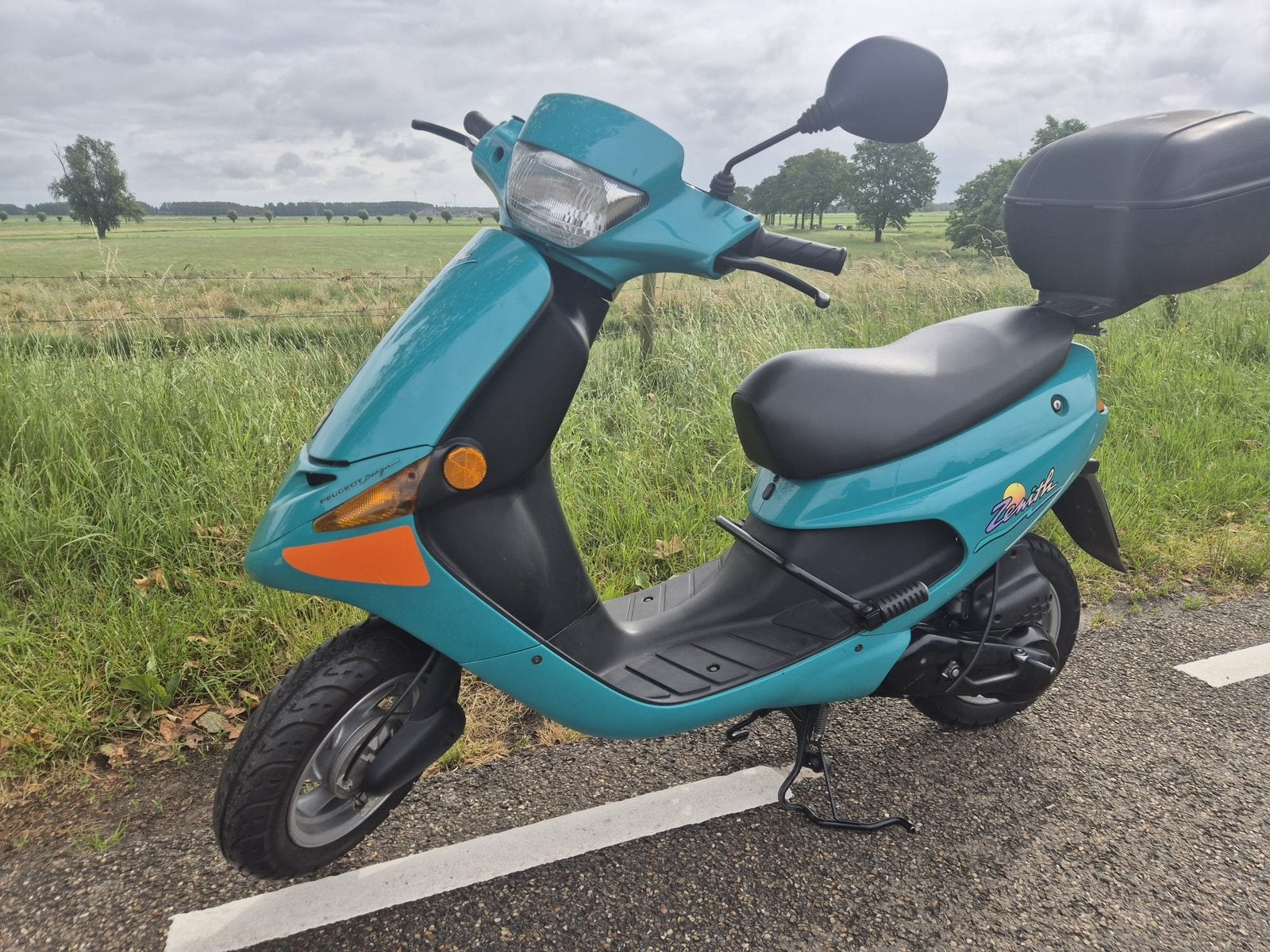 Peugeot Zenith UNIEK 3100 km Geheel origineel, Fietsen en Brommers, Ophalen, Overige modellen, Zo goed als nieuw, Benzine