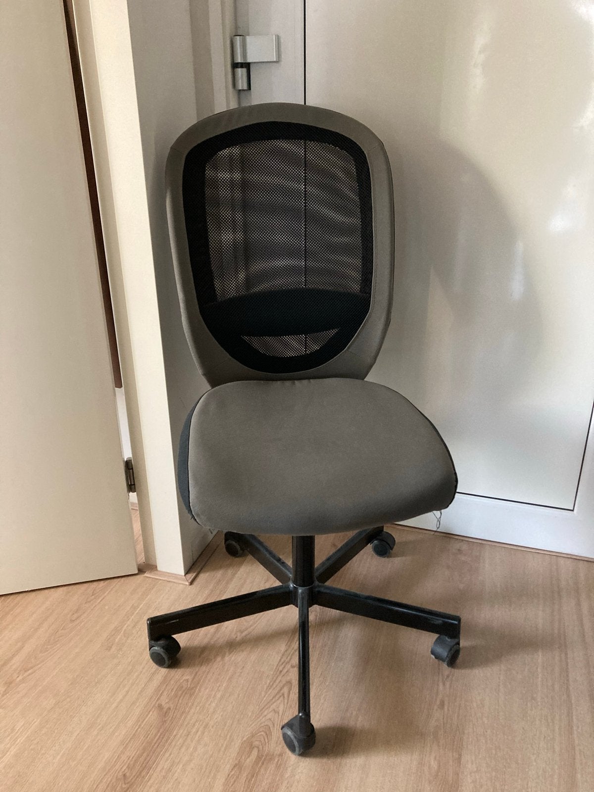 Bureaustoel (IKEA Flintan), Ophalen, Gebruikt, Grijs, Bureaustoel