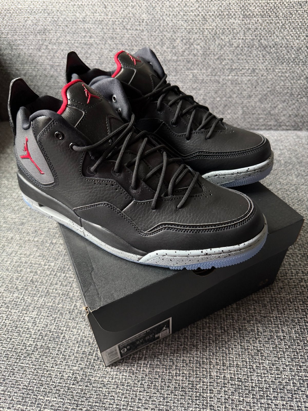 Nike Jordan Courtside 23 - Maat 43 - Nieuw in doos, Zwart, Nieuw, Ophalen of Verzenden, Sneakers of Gympen