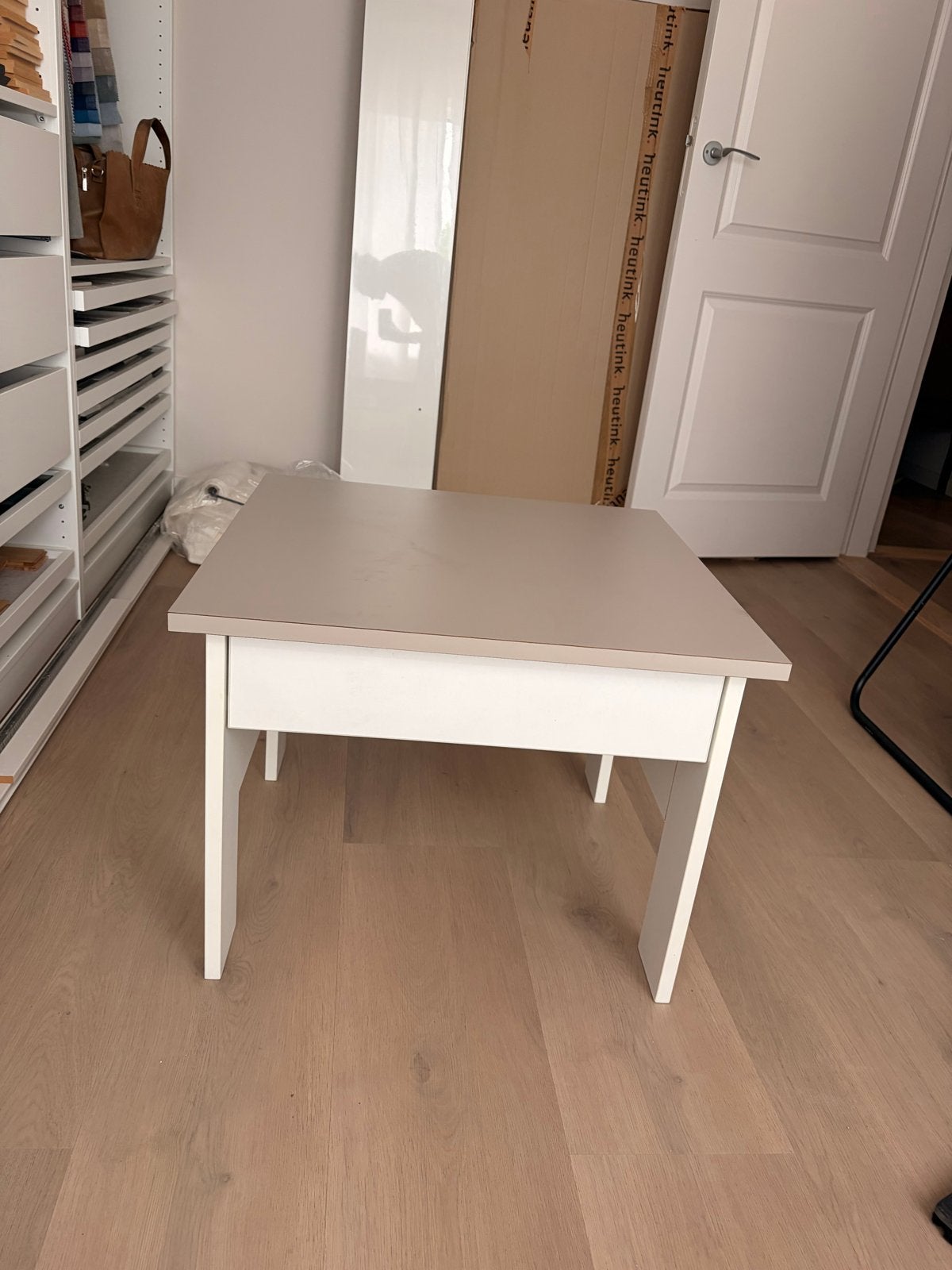 Moderne salontafel met lade 60x60cm - Beige/grijs met Wit, Huis en Inrichting, Tafels | Salontafels, Ophalen, Gebruikt, 50 tot 100 cm