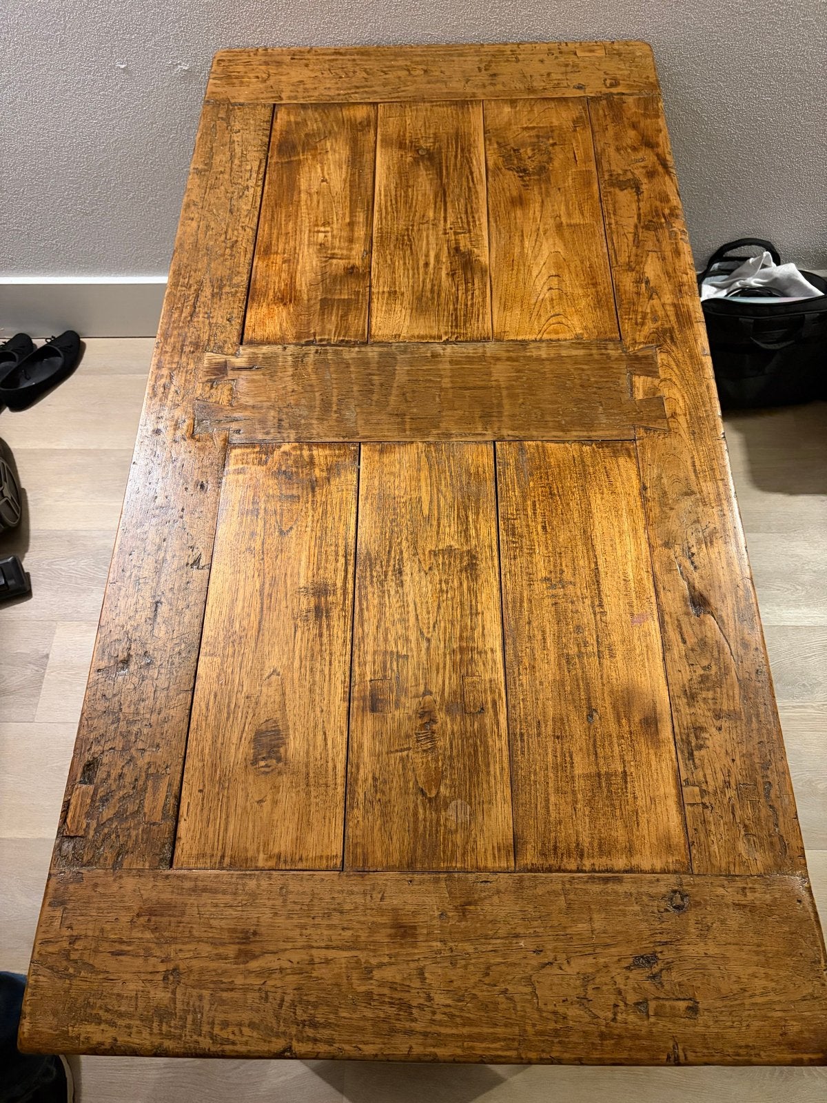 Robuuste eettafel 140x80 met metalen onderstel, Huis en Inrichting, Tafels | Eettafels, Ophalen, Gebruikt, 100 tot 150 cm, 50 tot 100 cm
