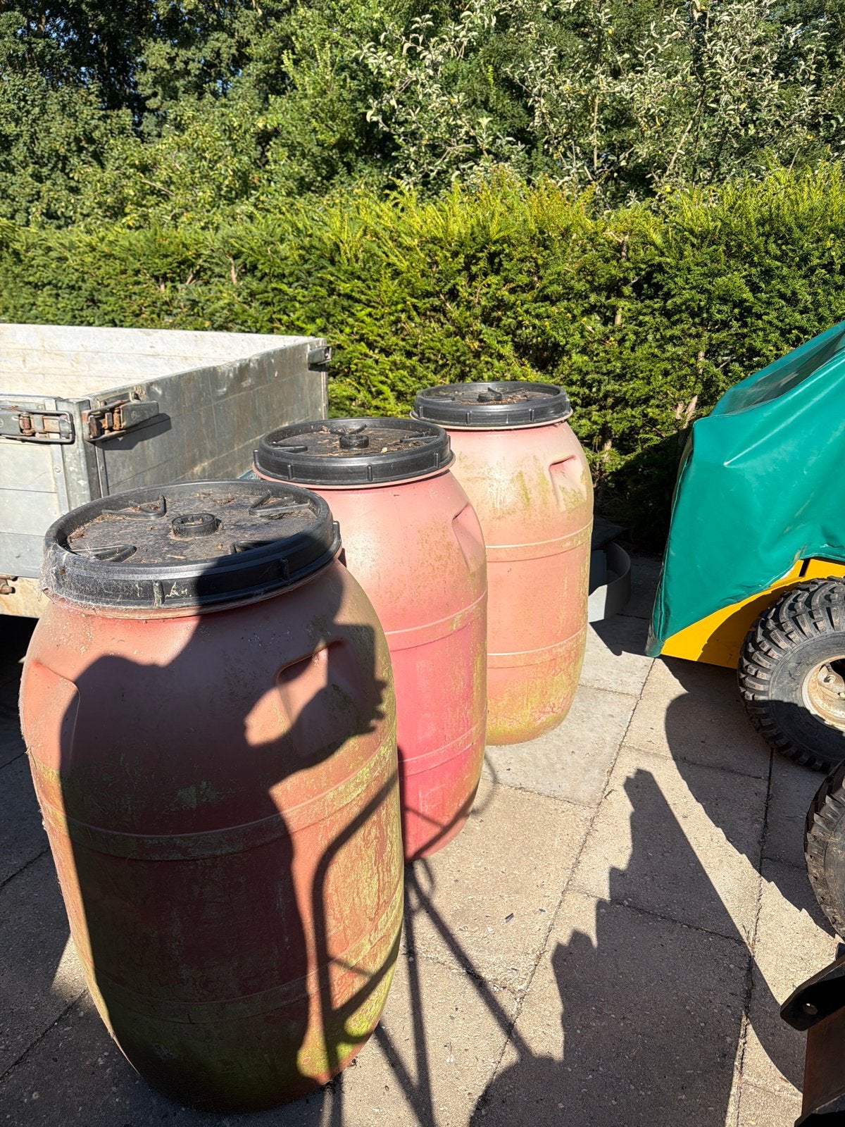 Regentonnen of opberg vaten, Tuin en Terras, 150 liter of meer, Ophalen, Gebruikt, Kunststof