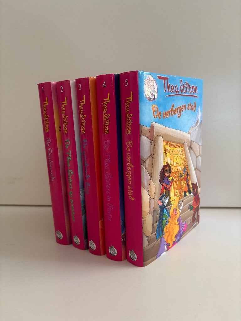Serie Thea Stilton boeken, Boeken, Fantasy, Zo goed als nieuw, Ophalen of Verzenden
