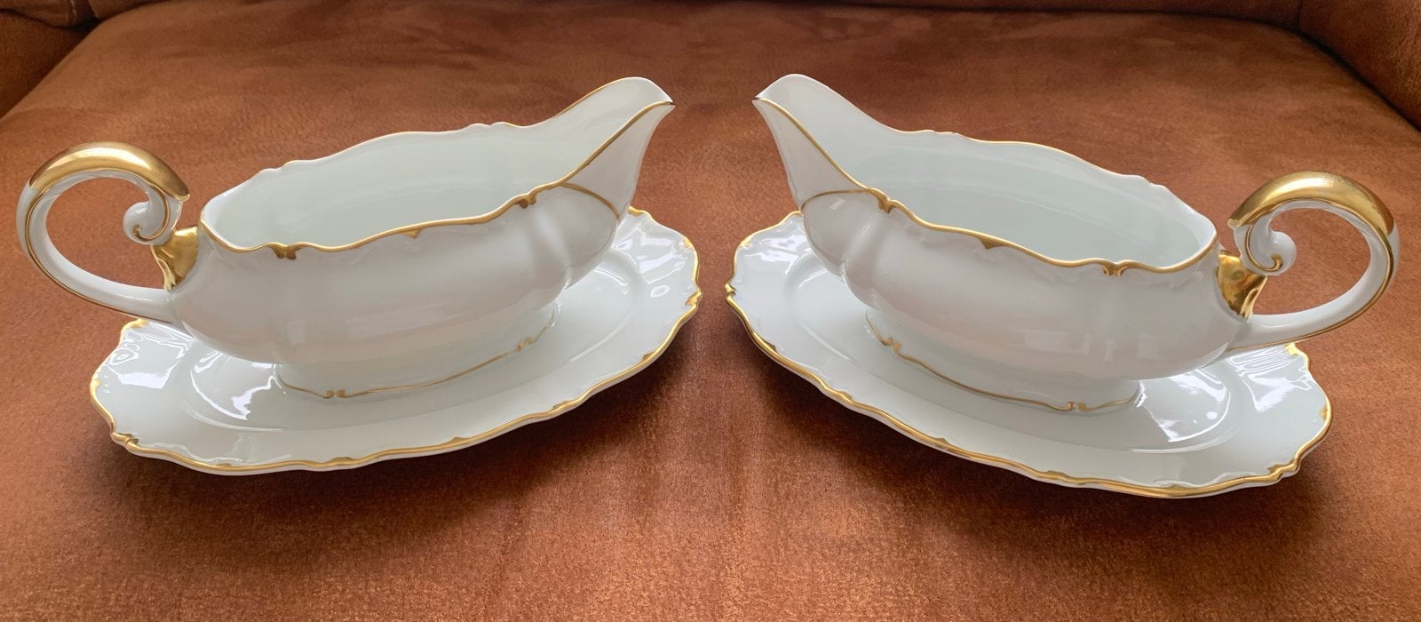Set Carstens Porzellan Sorau Germany - juskommen met schotel, Ophalen of Verzenden