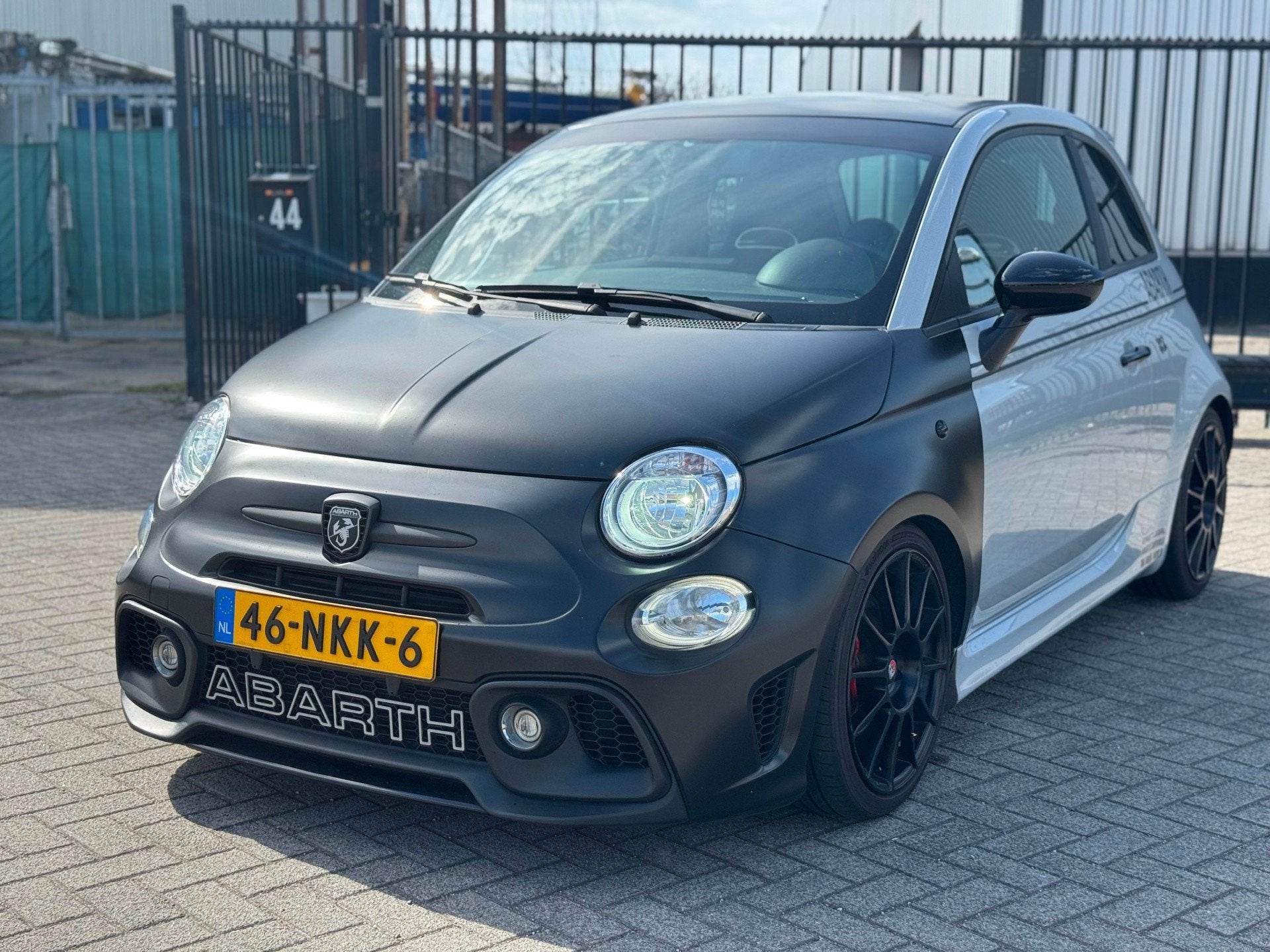 Fiat 500 1.4-16V Abarth Sport Clima AppelCareplay Navi, Voorwielaandrijving, Euro 5, 4 cilinders, Bedrijf