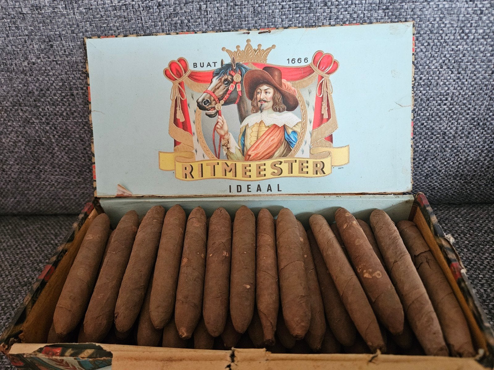 Ritmeester Ideaal Sigaren - Volle Doos, Ophalen of Verzenden, Gebruikt, Overige typen