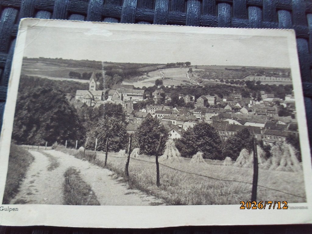 Gulpen Zd Limburg Panorama op dorp kerk ongelopen, Ophalen of Verzenden, 1940 tot 1960, Ongelopen, Limburg