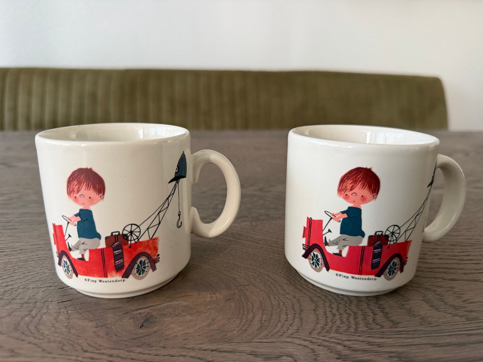 Set van 2 Fiep Westendorp Jip en Janneke bekers, Ophalen of Verzenden, Zo goed als nieuw, Overige stijlen, Kop(pen) en/of Schotel(s)
