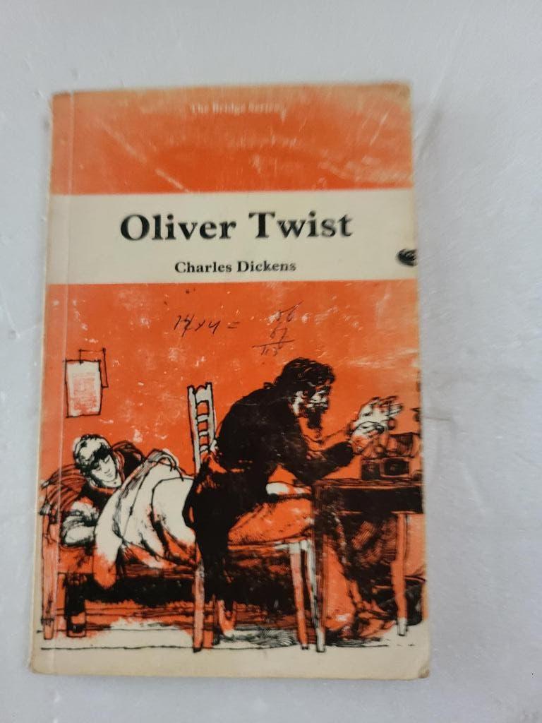 boek oliver twist engelstalig, Ophalen of Verzenden, Zo goed als nieuw
