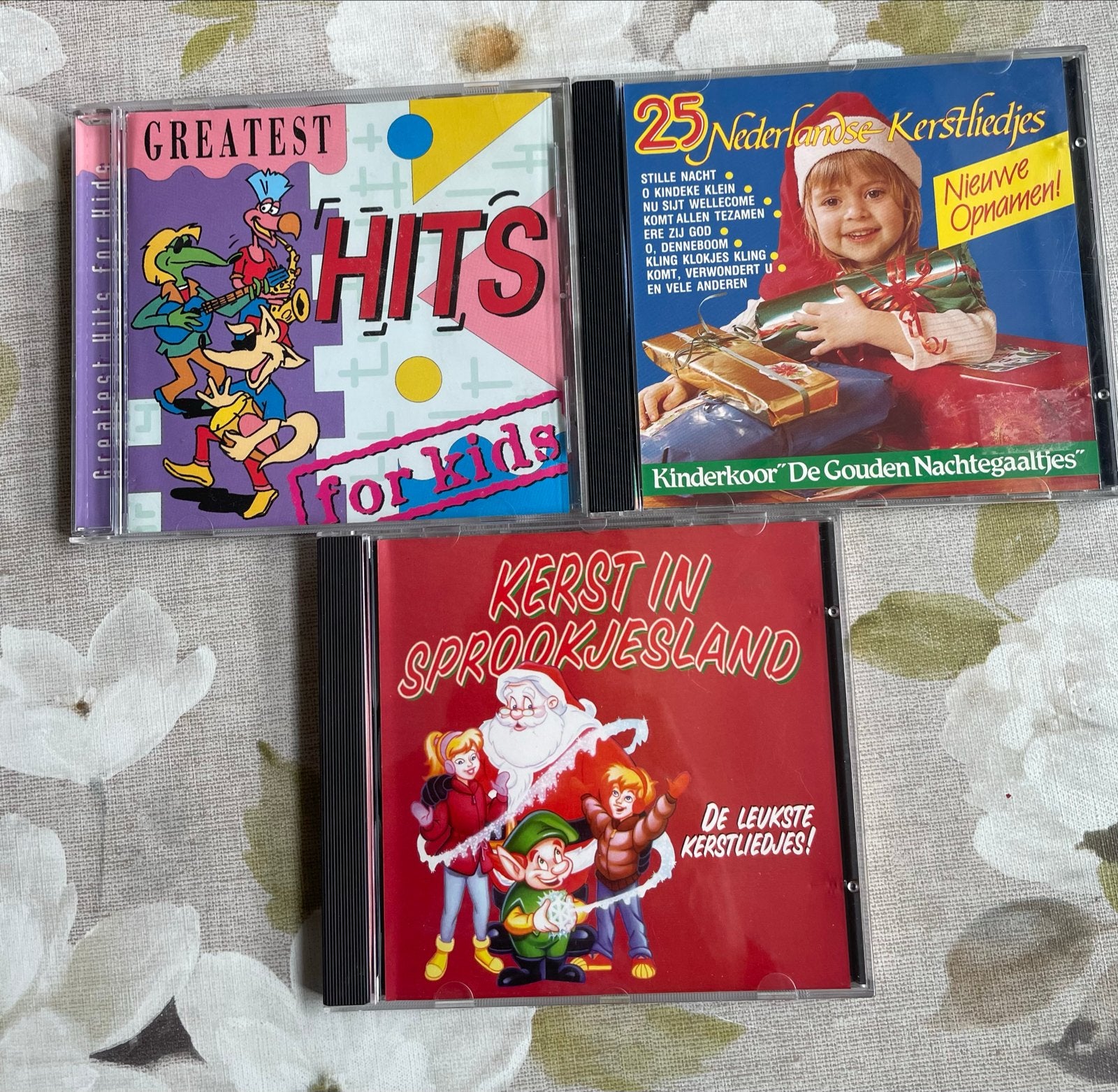 3 Kinder CD's: Greatest Hits, Kerstliedjes, Sprookjesland, Gebruikt, Tot 2 jaar, Ophalen of Verzenden, Muziek