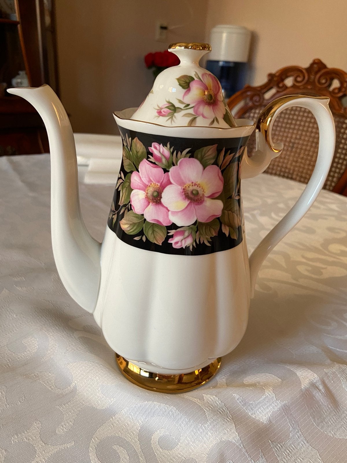Royal Albert Alberta Rose koffiepot, Antiek en Kunst, Ophalen
