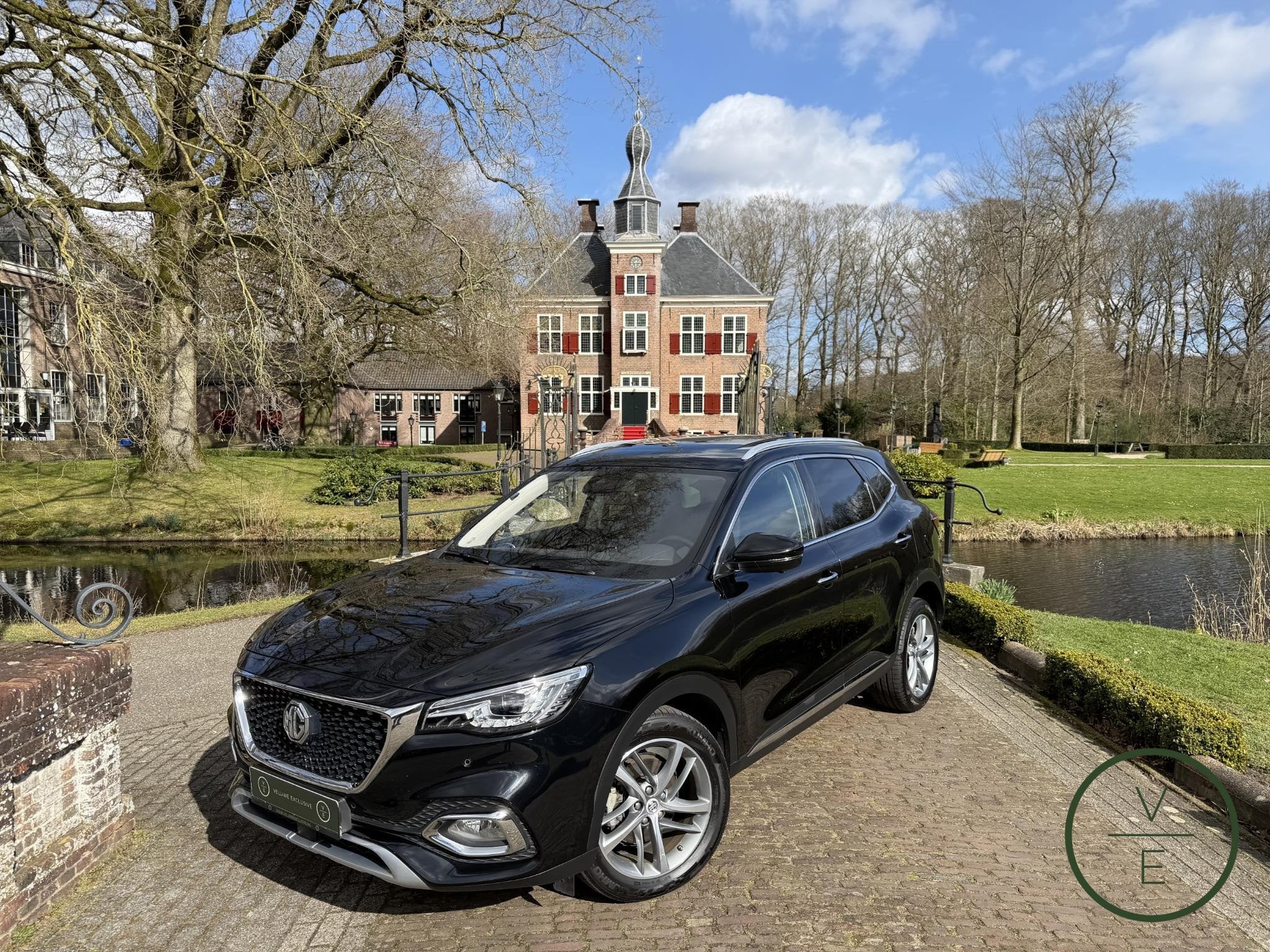 MG EHS 1.5 TGDI Luxury PHEV | Pano | Leder | 360 Camera |, Auto's, MG, Gebruikt, 4 cilinders, 258 pk, Zwart