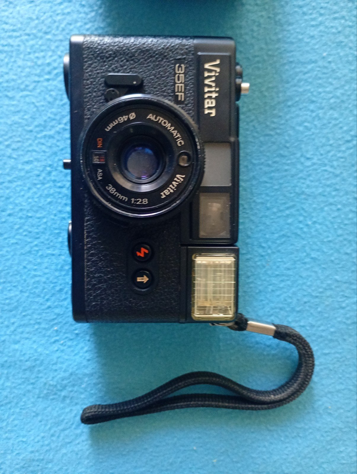 Vivitar 35EF Compact Camera met flitser en hoesje, Ophalen of Verzenden, Gebruikt, Compact, Overige Merken