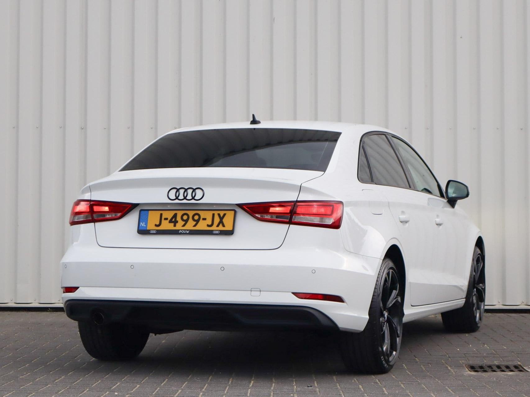 Audi A3 Limousine 30 TFSI 116pk Pro Line | Cruise Control |, Auto's, 12 maanden, Stof, Gebruikt, Wit