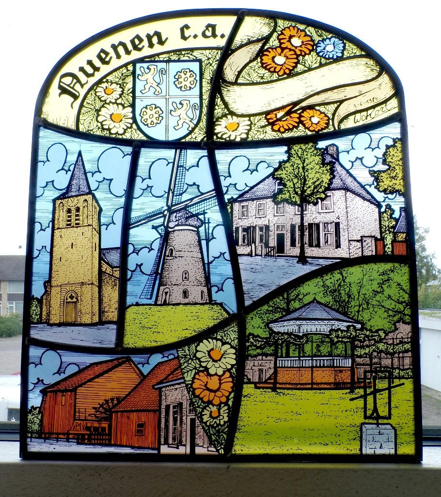 glas-in-loodraam 5 locaties Nuenen c.a. (W. de Kort, 1984), Ophalen, 36 cm, 30 cm, Wandhanger