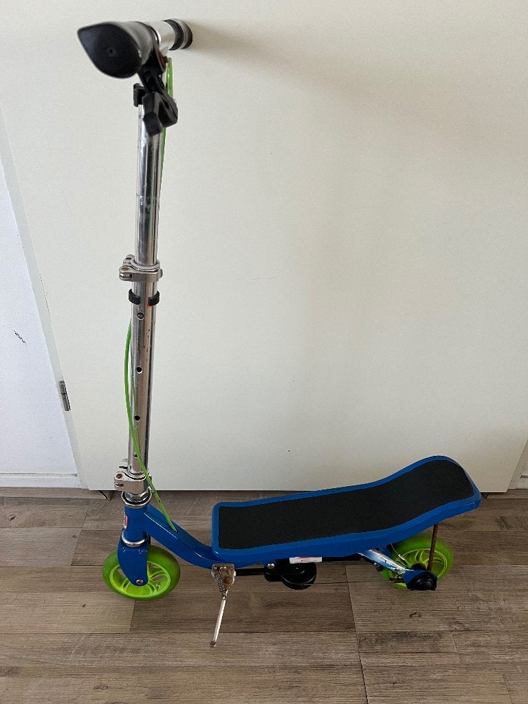 Space Scooter Z.G.A.N., Ophalen, Zo goed als nieuw, Space Scooter